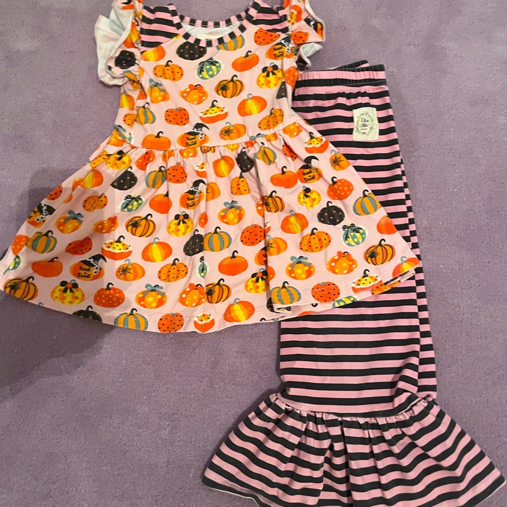 Olive Mae Halloween tunic set size 3T